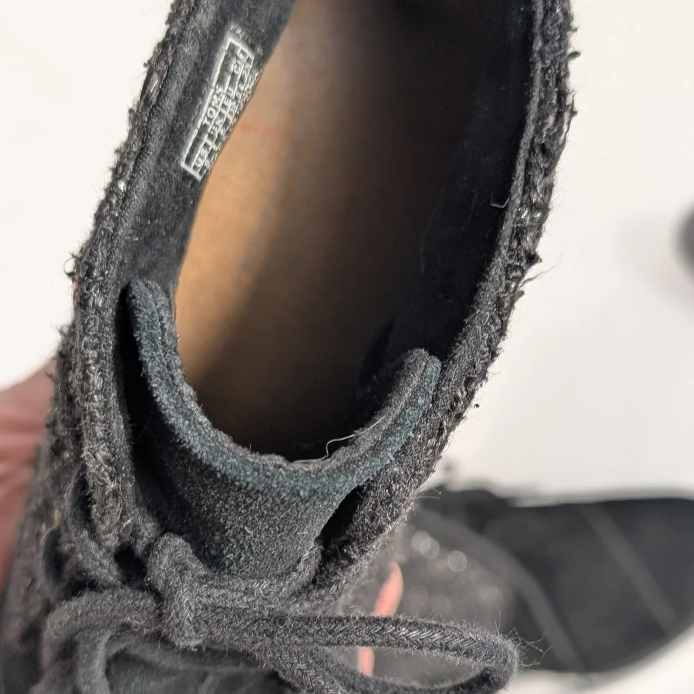 Toms chic black